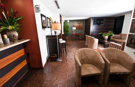 Guaparo Suites Валенсия Экстерьер фото